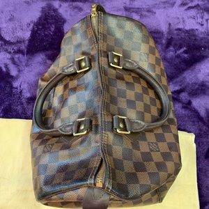 Louis Vuitton Speedy 30